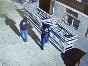 Makasla Kilidi Kesip, 5 Bin Liralık İnşaat Malzemesi Çaldılar: Kağıthane Polisi 460 Araç İnceleyerek Yakaladı