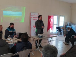 Aslanapa’da Çiftçi Eğitim Ve Bilgilendirme Toplantıları