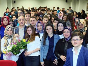 Gençlerin Yks Ücretleri Bağcılar Belediyesi’nden