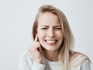 Soğuk Havalar Orta Kulak Enfeksiyonuna Zemin Hazırlıyor