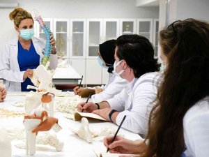 Liseli Öğrencilere Üniversite Deneyimi