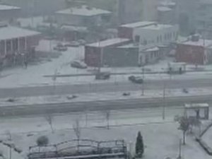 Lüks Aracın Simitçiyi Ezdiği Anlar Ortaya Çıktı