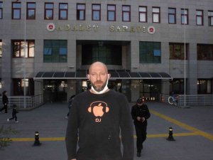 ‘Fakirlik İğrençtir’ Diyen Kadın Öğretmene 3 Ay 15 Gün Hapis Cezası