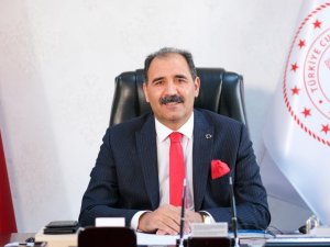 İ̇l Milli Eğitim Müdürü Gün: “Tüm Öğrencilerimizin Yarıyıl Tatilinde Bol Bol Kitap Okumasını, Kış Ayının Güzelliklerinin Farkına Vararak Doğayla, Çevreyle Bütünleşerek Tatilini Geçirmesini Temenni Ediyorum”