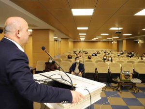 Sağlık Personellerine İşitme Tarama Eğitimi