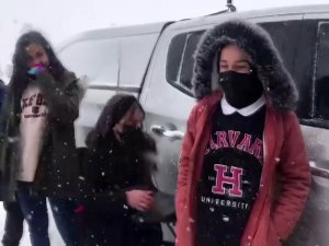 Öğrenciler Karda Mahsur Kaldı, Yardıma Batman Orman İ̇şletme Ekipleri Yetişti