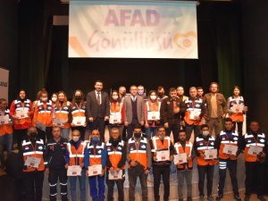 Niğde’de Bin 803 Afad Gönüllüsüne Kimlik Verildi