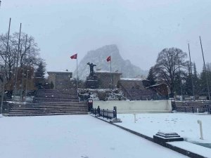 Afyonkarahisar Ve Bölgesine Soğuk Hava Etkisini Arttıracak