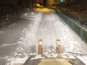 Tepebaşı Kırsal Mahallelerde Kar İle Mücadele Sürüyor