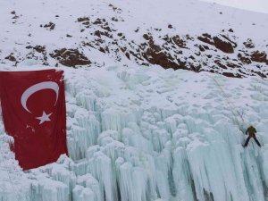 Buz Duvarı Türkiye Buz Tırmanış Şampiyonası’na Ev Sahipliği Yaptı
