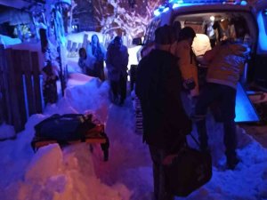 Kayarak Düşün Hastanın Yardımına Paletli Ambulans Yetişti