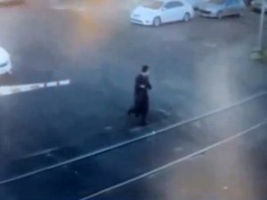 Tren Kazası Kamerada: 1 Ölü