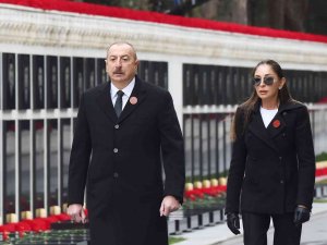 Azerbaycan’da 20 Ocak Katliamının Kurbanları Anıldı
