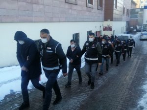 Kaçak Telefon Operasyonunda 5 Kişi Tutuklandı
