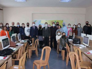 Öğretmen Ve Yöneticilere Yönelik ’Eğitimde Yeni Yaklaşımlar Kursu’ Düzenlendi