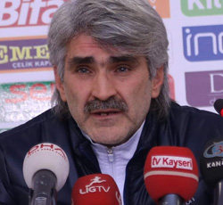 Uğur Tütüneker İstifa Etti
