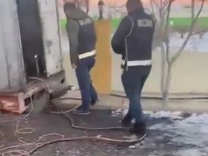 Gaziantep’te Bin 800 Litre Kaçak Akaryakıt Ele Geçirildi
