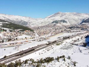 Beyaza Bürünen Bahçe İlçesi Drone İle Havadan Görüntülendi