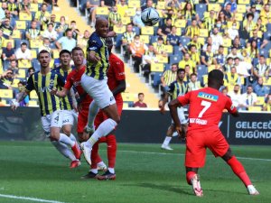 Sivasspor İle Fenerbahçe 32. Randevuda