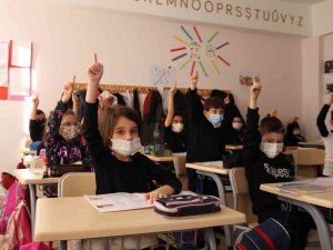 Eskişehir’de 141 Bin 513 Öğrenci Bugün Karne Alıyor