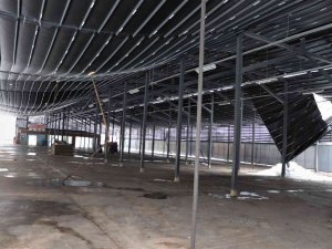 Karabük’te Pazar Yeri Ve Ahırın Çatısı Çöktü