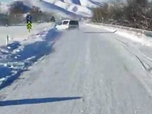 Kar Manzarası Çekmek İsterken Kaza Anını Çektiler
