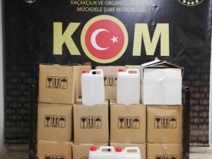 Antalya’da 635 Litre Sahte Alkol Ele Geçirildi: 8 Gözaltı