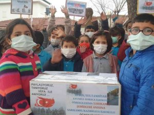 Aydın’da Okul Bahçesindeki Mandalinalar, Kars’taki Öğrencilerin Karne Hediyesi Oldu