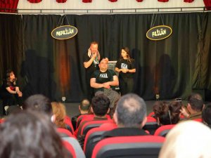 Fatsa’da, ‘Mesaiden Sahneye’ Adlı Doğaçlama Tiyatro Sahne Aldı