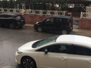 Aniden Bastıran Dolu Yağışı Vatandaşlara Zor Anlar Yaşattı