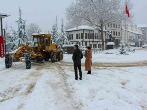 Safranbolu İlçesine 60 Yılın Rekor Kar Yağışı Gerçekleşti