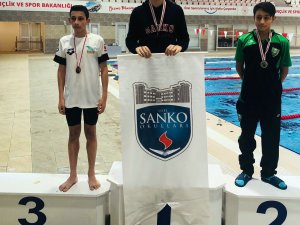 Şehitkamil’i Anma Yüzme Müsabakası