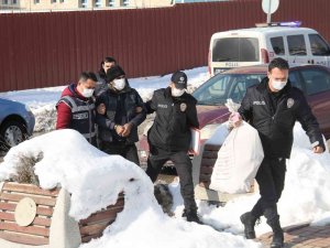 Binadan Bakır Kablo Ve Hurda Çalan Şüpheli Suçüstü Yakalandı