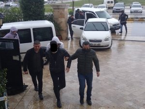 Oto Dolandırıcılığı Yapan 12 Şüpheli Adliyeye Sevk Edildi