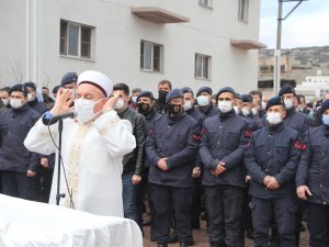 Yangında Ölen Uzman Çavuş İçin Gıyabi Cenaze Namazı Kılındı
