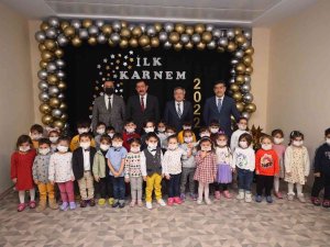 Belediye Çocuk Bakımevi Öğrencileri İlk Karnelerini Aldı