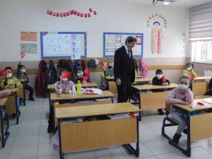 Afyonkarahisar’da 145 Bin Öğrenci Karne Sevinci Yaşadı