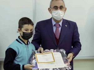 Başkan Işık: "Gençlerimize Umutla Bakıyoruz"