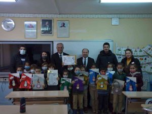 Başkan Yaman Öğrencilerin Karne Dağıtım Törenine Katıldı