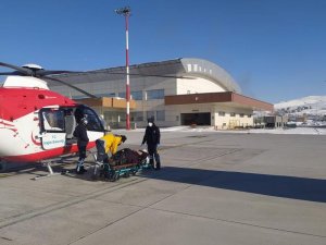 Düşük Tehlikesi Olan Kadın Ambulans Helikopterle Sevk Edildi