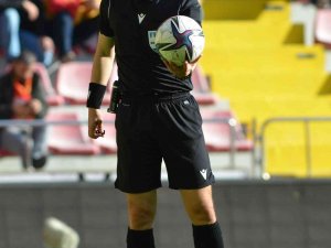 Kasımpaşa-kayserispor Maçını Halil Umut Meler Yönetecek
