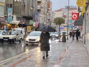 Kar Yağışı Öncesi Balıkesir’de Yağmur Etkili Oldu