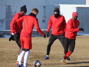 Sivasspor, Fenerbahçe Maçına Hazır