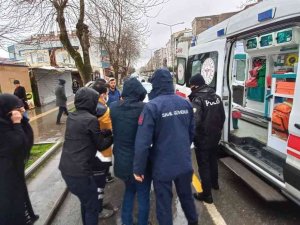 Kebapçıya Gitti, “Karımın Tütününe Zehir Kattınız” Diyerek Bıçakla Panik Yaşattı