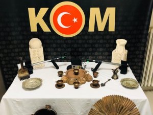Karaman’da 24 Parça Tarihi Eser Ele Geçirildi