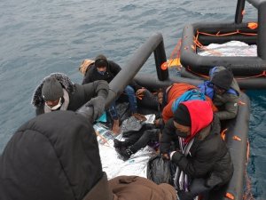 Balıkesir Açıklarında 27 Düzensiz Göçmen Kurtarıldı
