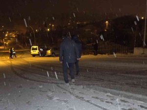 Kırıkkale’de Beklenen Kar Yağışı Başladı