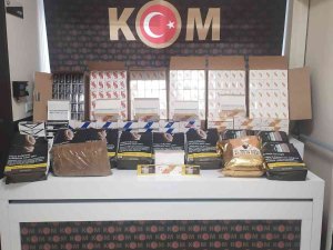 Polis Binlerce Adet Kaçak Makaron Ele Geçirdi