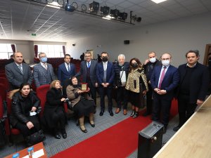 Konferans Salonuna Hayırseverlerin İsmi Verildi