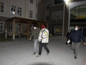 Burdur’da Avukatlardan Sorumlu Fetö Şüphelileri Tutuklandı